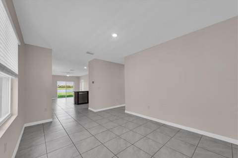 17066 Oval Rum Drive, Wimauma FL - photo 17 of 45
