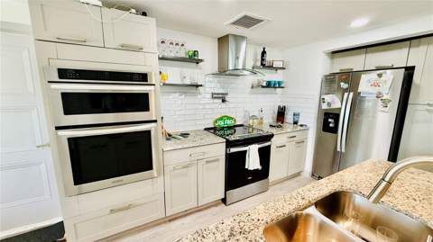 4926 Blue Heron Drive, New Port Richey FL - photo 6 of 42