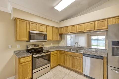 31209 Masena Drive, Wesley Chapel FL - photo 11 of 20