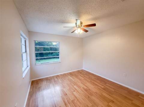 12054 Joe Herrmann Drive, San Antonio FL - photo 17 of 31