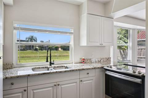 9816 Surrey Ridge Road, Orlando FL - photo 6 of 28