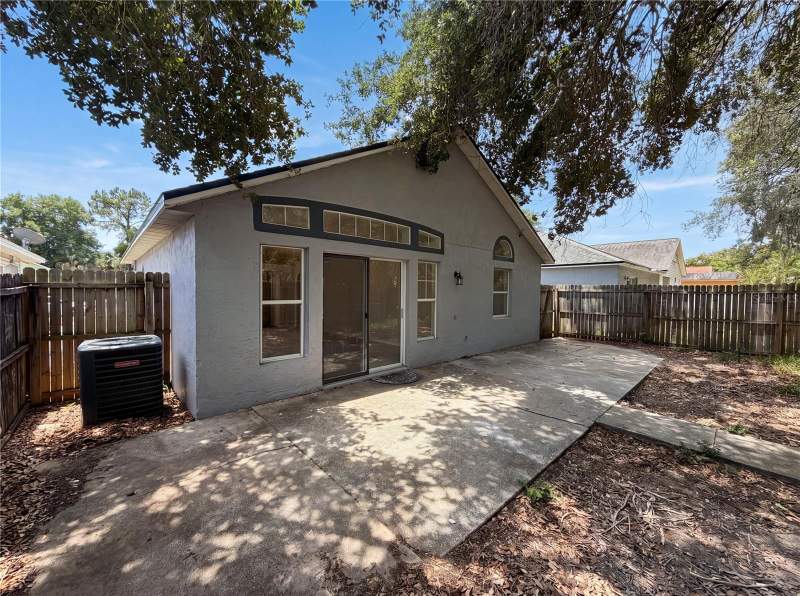 3 bedroom Single Family Residence at 114 Pamala Court, Pamala Oaks, Sanford — photo 5