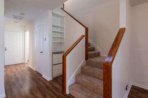 819 Oak Park Place, Brandon FL - photo 9 of 41
