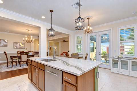 6810 Muncaster Court, Tampa FL - photo 21 of 84