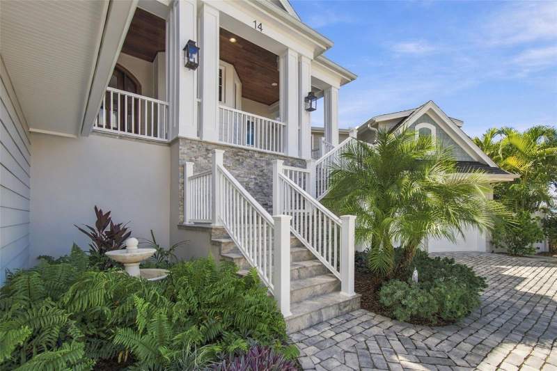 4 bedroom Single Family Residence at 14 Marina Terrace, Paradise Island 3rd Add, Treasure Island — photo 5