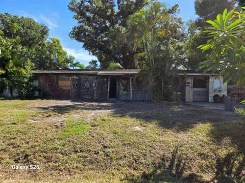 4044 S Mark Drive, home for sale in Sarasota 34232