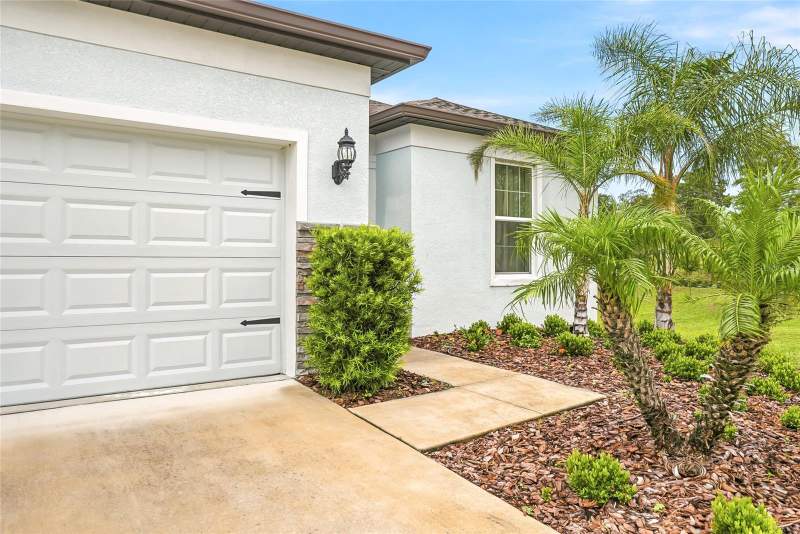 3 bedroom Single Family Residence at 4678 Dover Bluff Court, Summitview, Valrico — photo 3