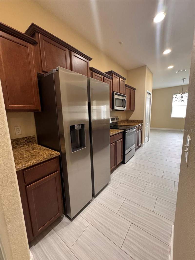 3 bedroom Townhouse at 15511 Campden Street, Stoneybrook West I, Winter Garden — photo 3