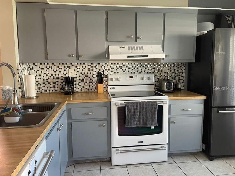 2 bedroom Condominium at 6210 Sun Boulevard #202, Casa Del Mar Condo III, St Petersburg — photo 5