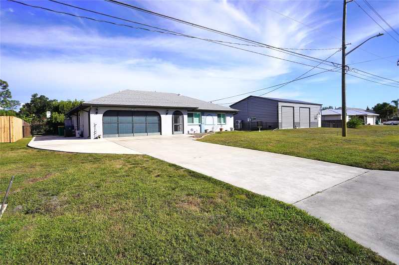 3 bedroom Single Family Residence at 19891 Midway Boulevard, Port Charlotte Sec 008, Port Charlotte — photo 1