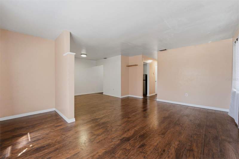 5 bedroom Single Family Residence at 3235 EMERSON AVENUE, ROOSEVELT PARK ADD, ST PETERSBURG — photo 4