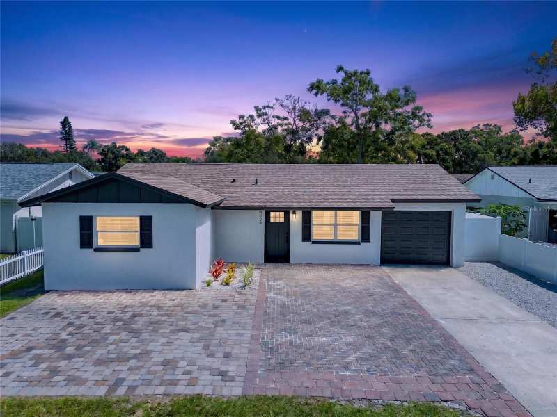 3 bedroom Single Family Residence at 6029 71st Street, Bonnie Bay Unit One, St Petersburg — photo 1