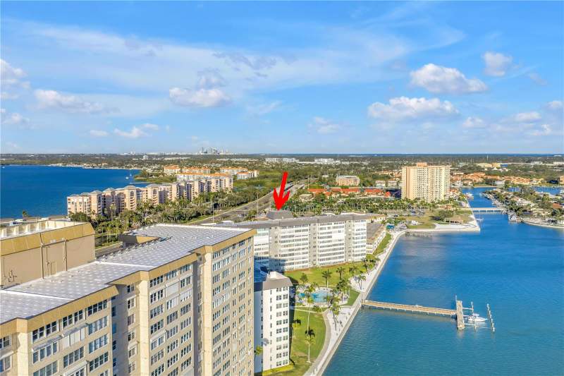 2 bedroom Condominium at 5108 Brittany Drive #204, Bayway Isles Point Brittany Two, St Petersburg — photo 2