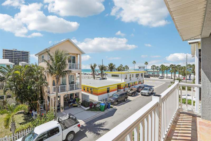2 bedroom Single Family Residence at 23 80th Avenue, Penguin Cabana Sub, Treasure Island — photo 2
