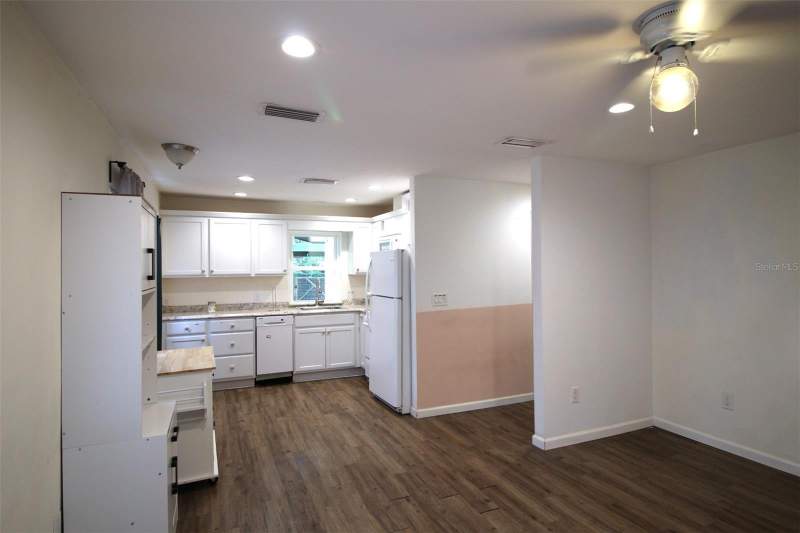2 bedroom Single Family Residence at 17091 SW 138th Lane, Archer, Archer — photo 4