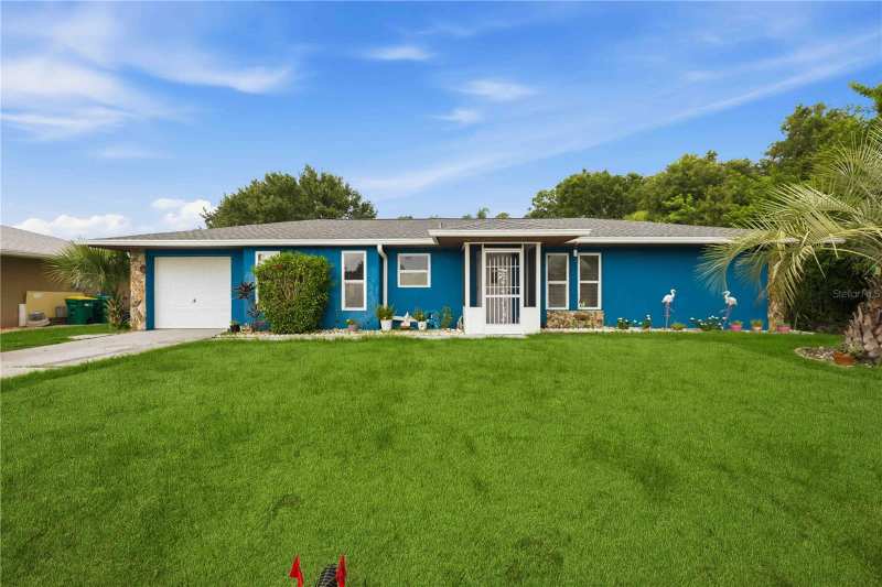 2 bedroom Single Family Residence at 22442 Vale Avenue, Port Charlotte Sec 013, Punta Gorda — photo 1
