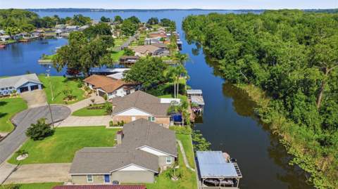 26638 E Cove Drive, Tavares FL - photo 7 of 46