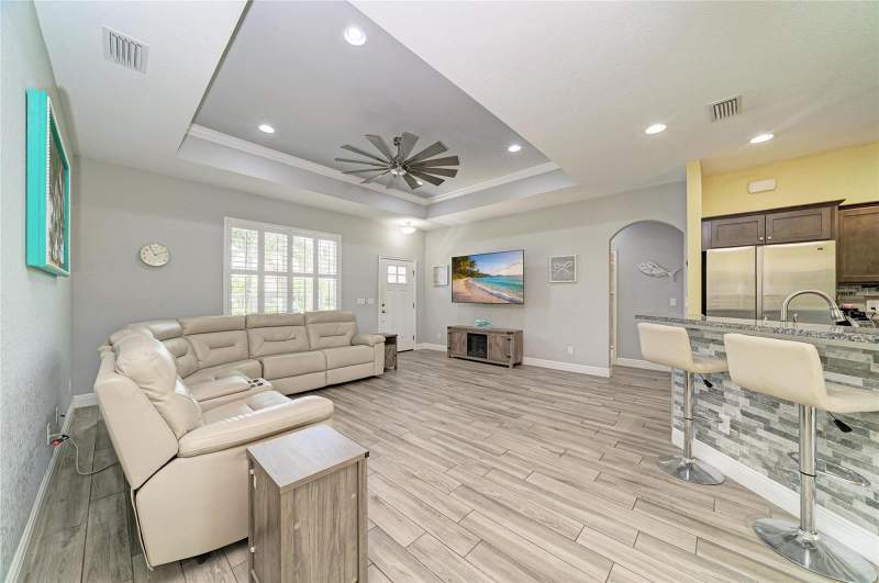 3 bedroom Single Family Residence at 15040 Lyneburg Avenue, Port Charlotte Sec 082, Port Charlotte — photo 5