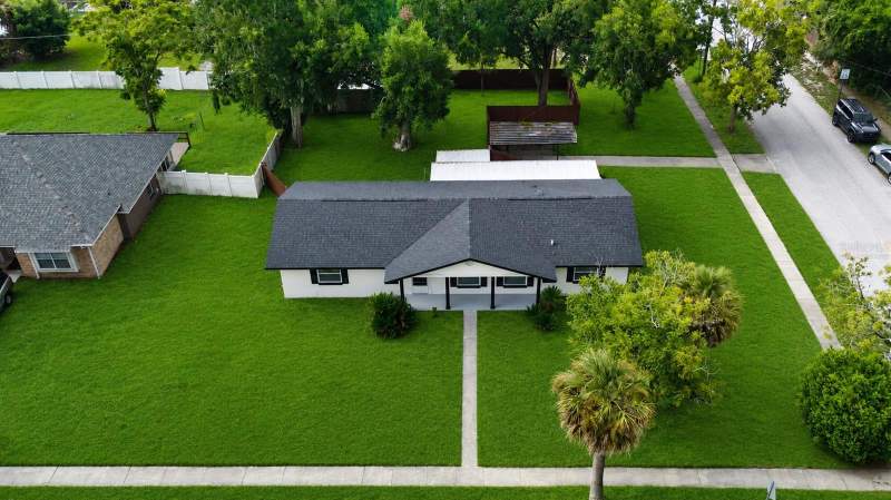 4 bedroom Single Family Residence at 2390 Northland Road, Sylvan Shores, Mount Dora — photo 2