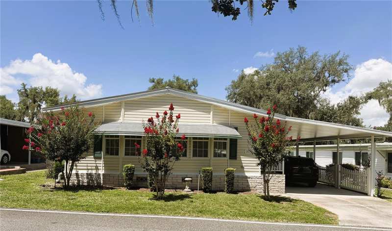 2 bedroom Manufactured Home at 103 Orchid Way, Hawthorne At Leesburg A Coop, Leesburg — photo 1