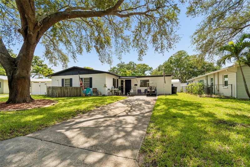 3 bedroom Single Family Residence at 7846 12th Street, Winston Park, St Petersburg — photo 1