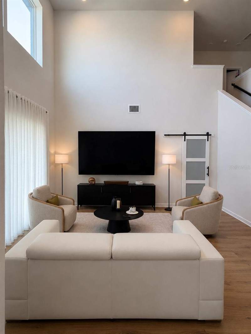 4 bedroom Single Family Residence at 17152 Cercis Loop, Johns Lake Lndg Ph 6, Clermont — photo 3