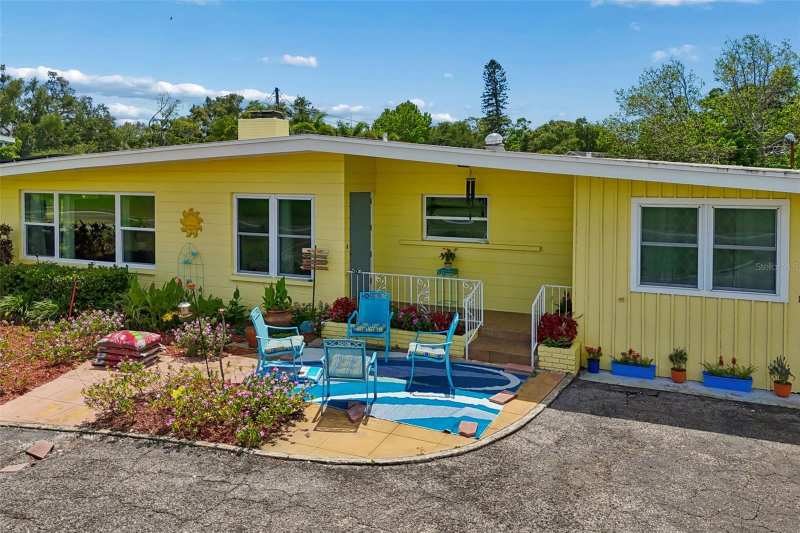 3 bedroom Single Family Residence at 2110 Fairway Avenue, Lakewood Estates Sub Of Tr 14, St Petersburg — photo 1