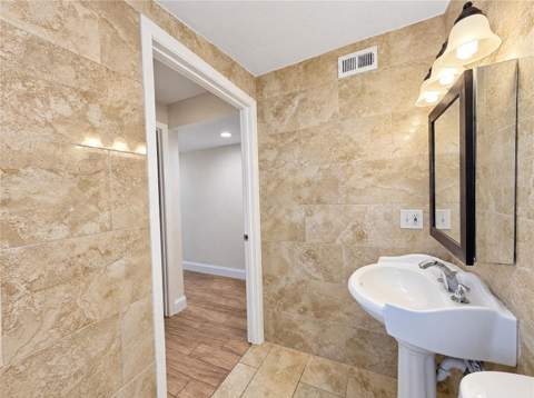 3205 W Rogers Avenue, Tampa FL - photo 12 of 26