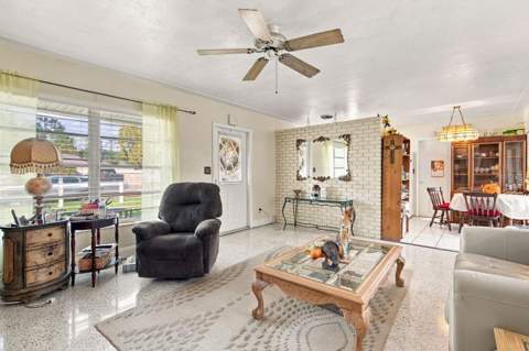 6801 17th Lane, St Petersburg FL - photo 9 of 43