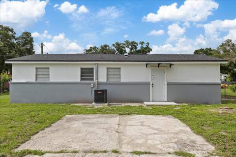 8303 Bahia Avenue, Tampa FL - photo 7 of 33
