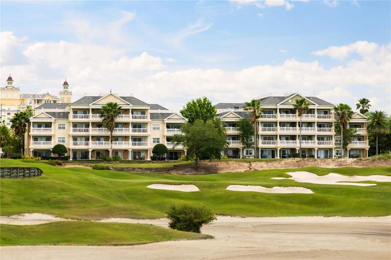 Centre Court Ridge CondoCondos for Sale in Reunion, FL