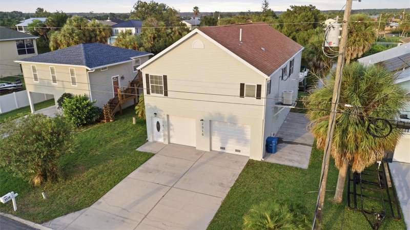 3 bedroom Single Family Residence at 3316 Holly Springs Drive, Hernando Beach, Hernando Beach — photo 5