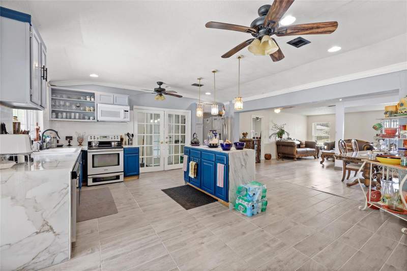 3 bedroom Single Family Residence at 7033 TALLOWTREE LANE, JACARANDA, ORLANDO — photo 3