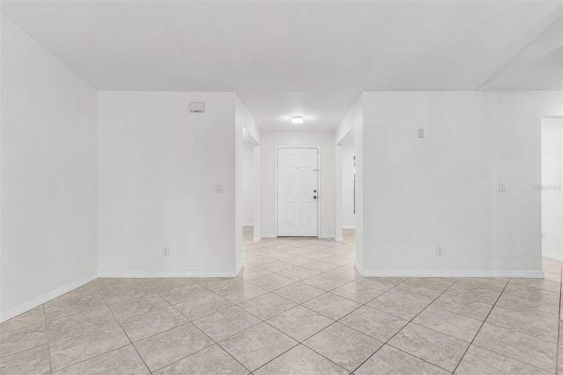 3 bedroom Single Family Residence at 3310 NW 5th Terrace, Cape Coral, Cape Coral — photo 4