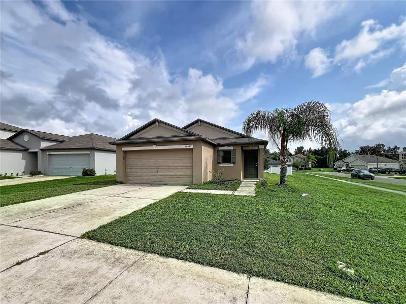 3 bedroom Single Family Residence at 36095 Carriage Pine Court, Silverado Ranch Sub, Zephyrhills — photo 2
