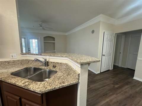 3324 Parkchester Square Boulevard #102, Orlando FL - photo 6 of 39