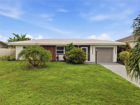 3106 SE 18Th Place, waterfront for sale in Cape Coral