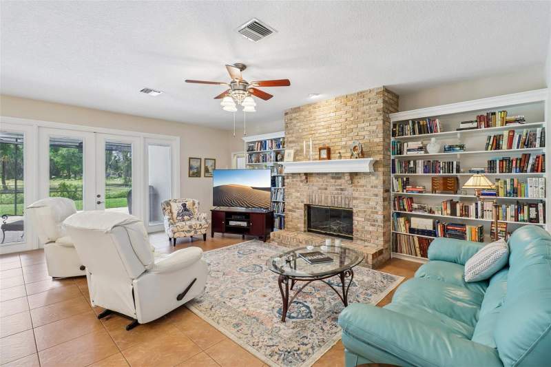 4 bedroom Single Family Residence at 1616 Regal Cove Court, Regal Cove, Kissimmee — photo 5