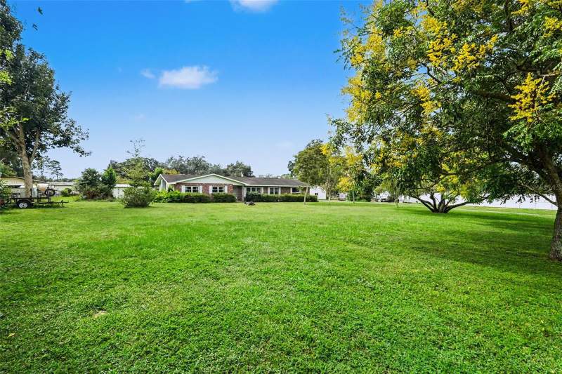 3 bedroom Single Family Residence at 39800 County Road 54, Zephyrhills Colony Co, Zephyrhills — photo 5