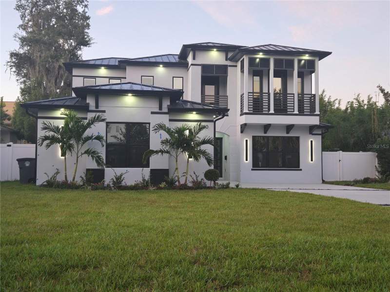 5 bedroom Single Family Residence at 1760 Oakhurst Avenue, Jenkins Second Add, Winter Park — photo 2
