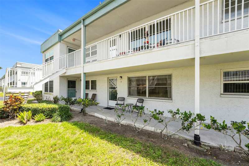 1 bedroom Condominium at 5216 81st Street #2, Paradise Shores, St Petersburg — photo 1