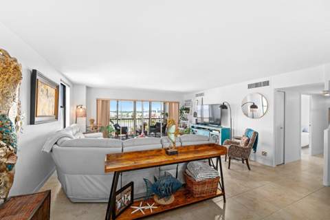 10355 Paradise Boulevard #512, Treasure Island FL - photo 6 of 6