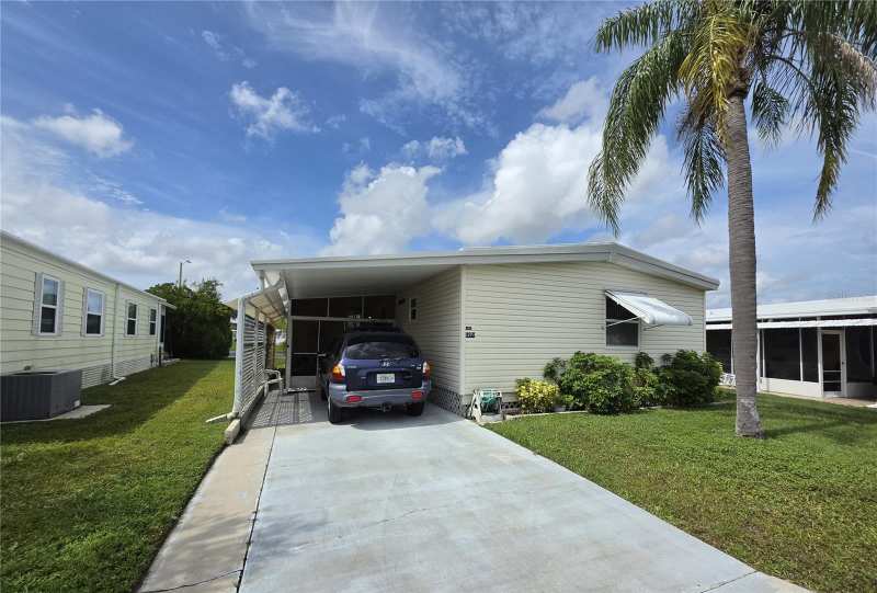 2 bedroom Mobile Home at 5293 Poinciana Circle, Colony Cove Mhp Co-Op, New Port Richey — photo 1