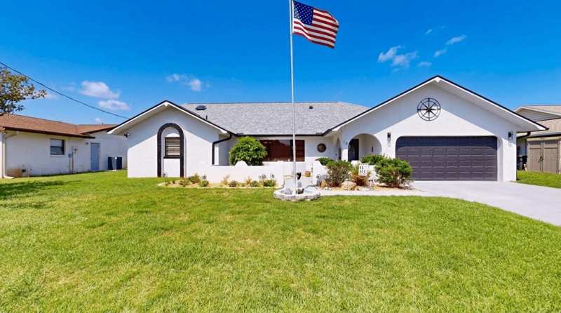 3 bedroom Single Family Residence at 12 Classic Court, Palm Coast Sec 03 Palm Harbor Office Park, Palm Coast — photo 1