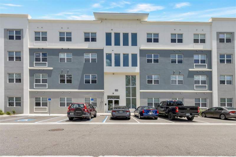 1 bedroom Condominium at 1220 SOUTHSTATION PLACE #207, SANDLAKE STATION BLDG 1, ORLANDO — photo 2