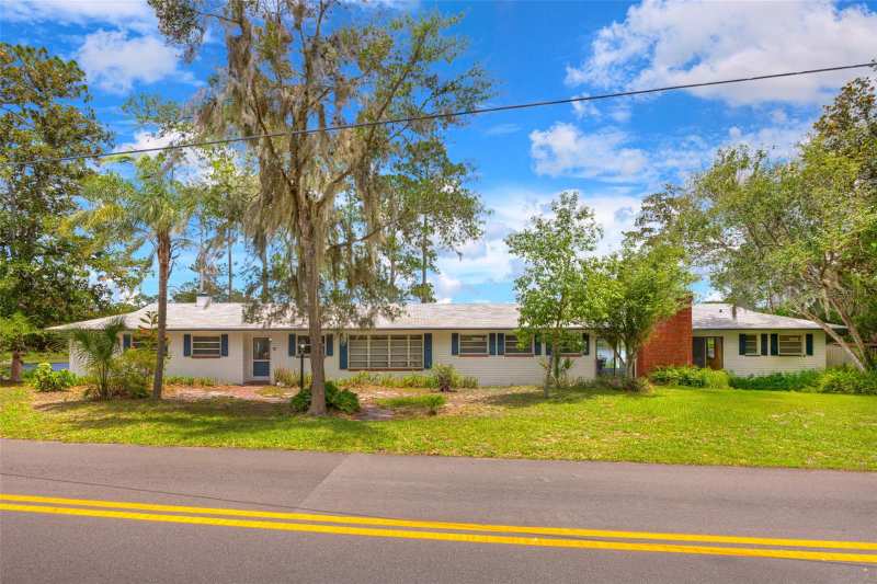 5 bedroom Single Family Residence at 33 Willow Lane, Magnolia Shores, Deland — photo 1