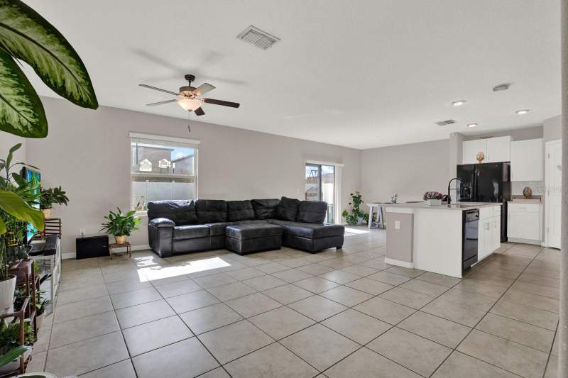 4 bedroom Single Family Residence at 3707 Daisy Bloom Place, Touchstone Ph 3, Tampa — photo 3