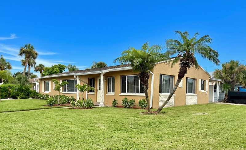 3 bedroom Single Family Residence at 360 72nd Avenue, St Petersburg Beach Rep, St Petersburg — photo 1