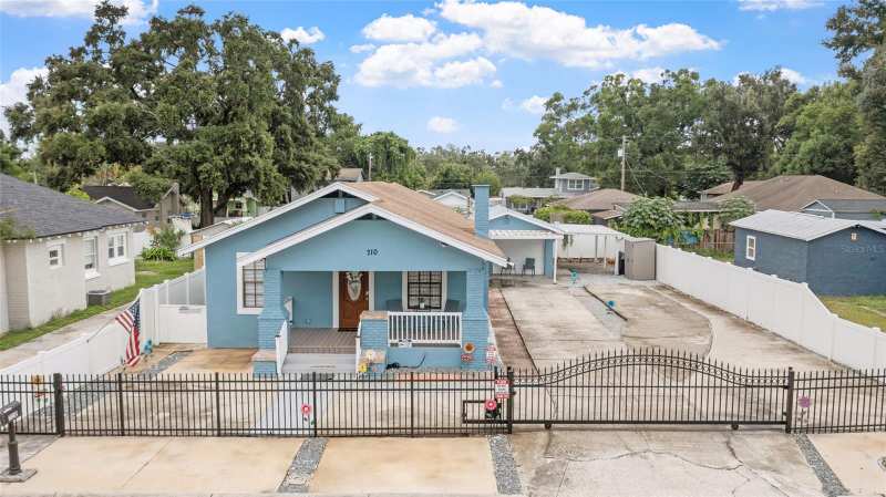 5 bedroom Single Family Residence at 710 E Broad Street, Warner Sub, Tampa — photo 1