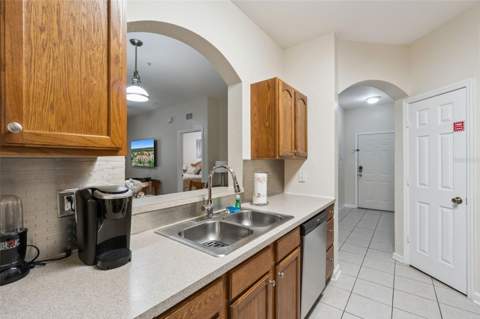 2821 Almaton Loop #203, Kissimmee FL - photo 8 of 53